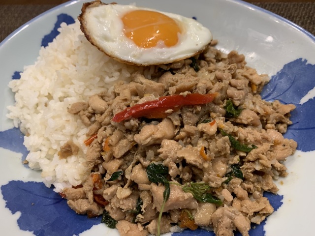 大盛ガパオ